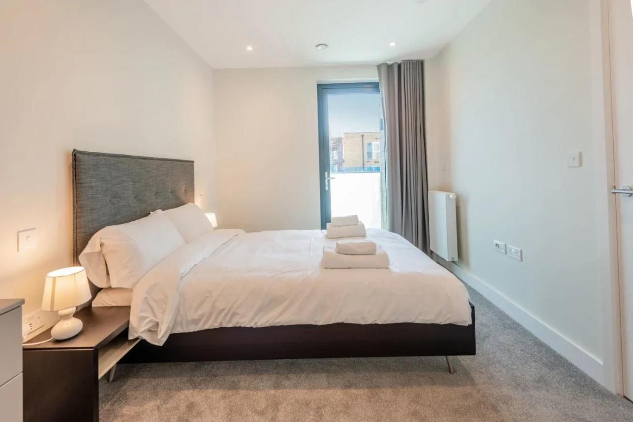 Modern Apartments In Brentford 2 Minutes Walk From Kew Bridge Экстерьер фото