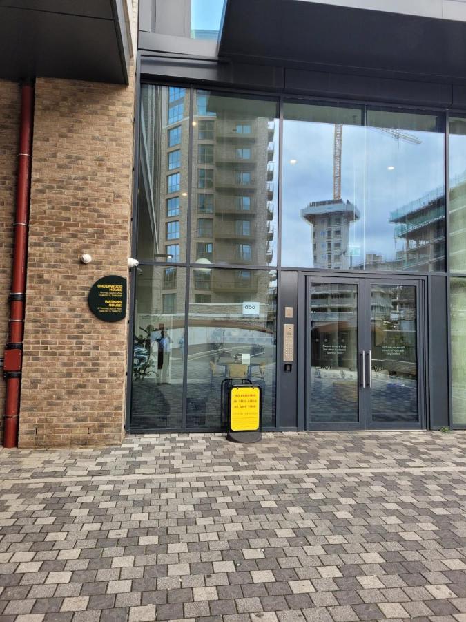Modern Apartments In Brentford 2 Minutes Walk From Kew Bridge Экстерьер фото