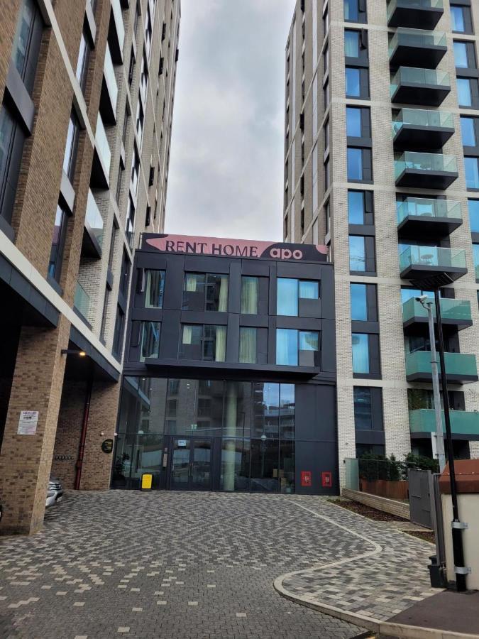 Modern Apartments In Brentford 2 Minutes Walk From Kew Bridge Экстерьер фото